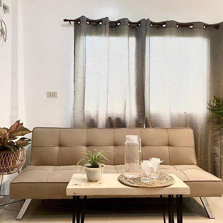 Best Studio Flat W/ Netflix Near Airport And Beach! マクタン エクステリア 写真